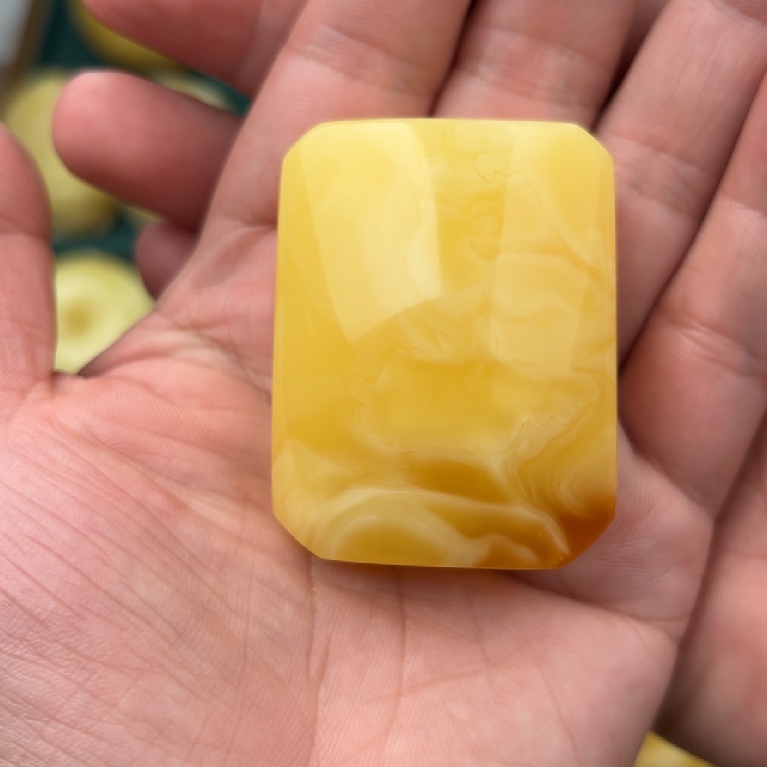 琥珀裸石未镶嵌纯天然蜜蜡