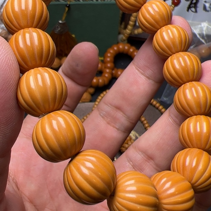 猴头核桃吊坠拉链