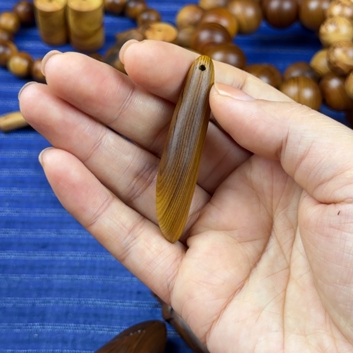 大***午柏木（崖柏）北太行崖柏陈化雷击二次陈化吊坠