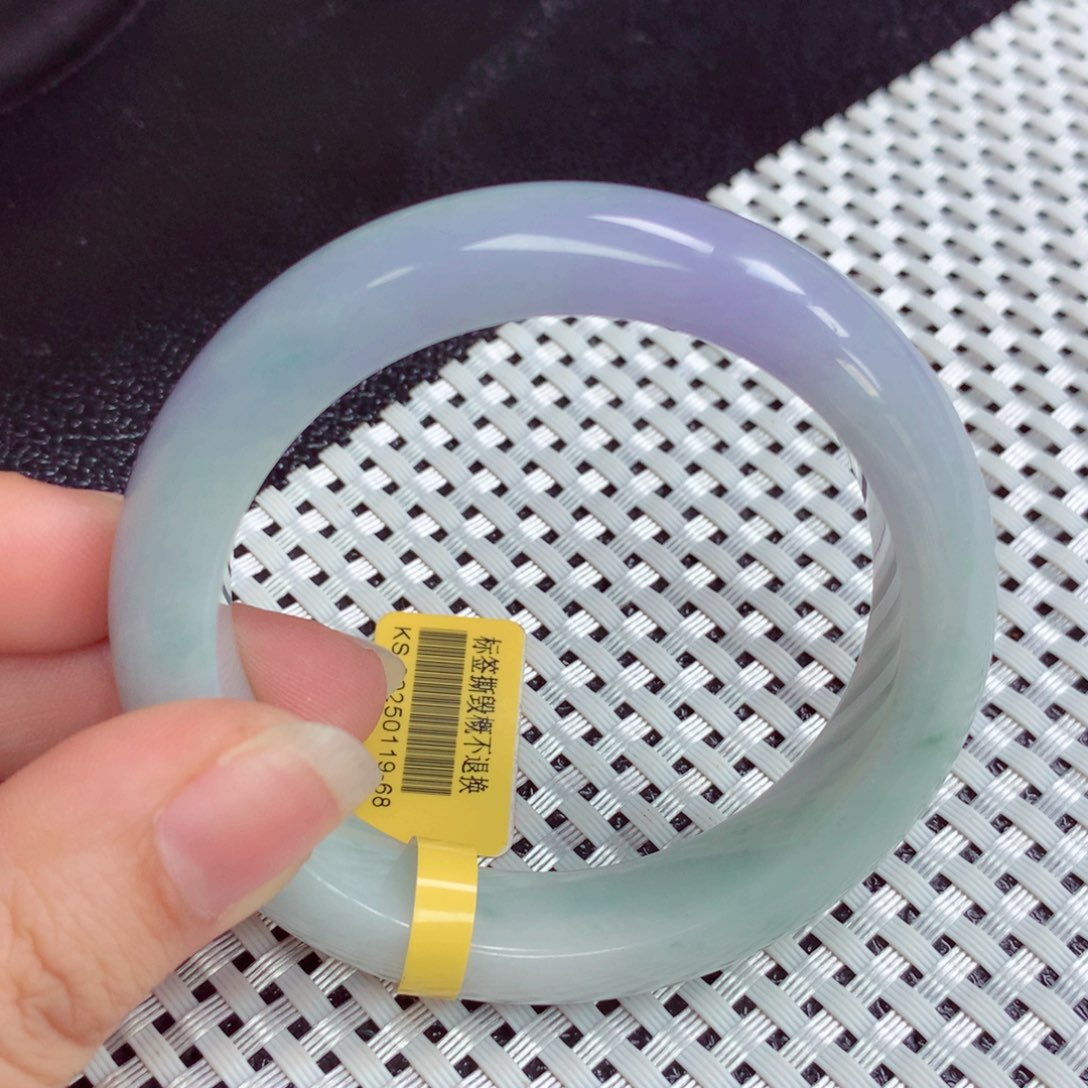 翡翠手镯未镶嵌缅甸