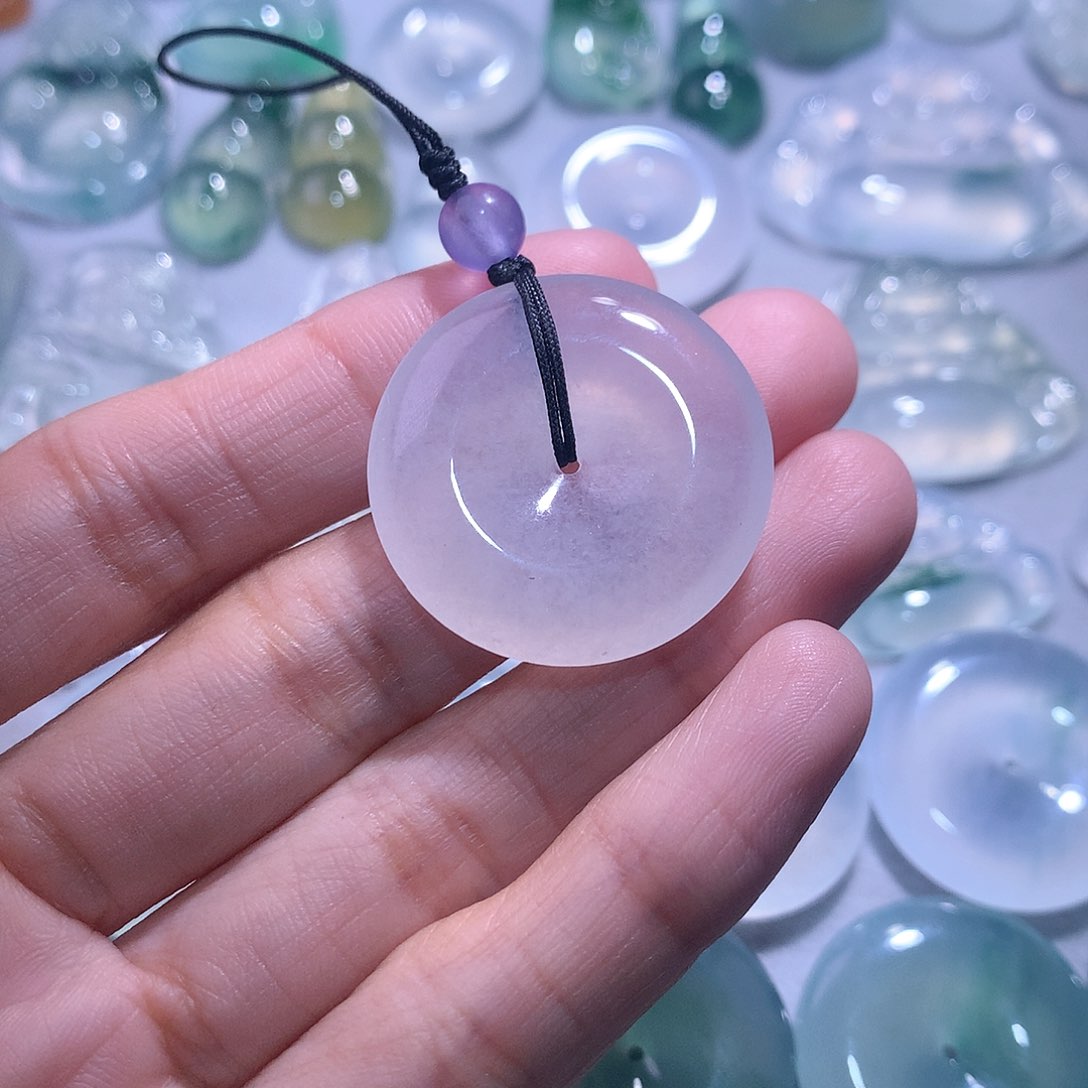 【闪购商品】翡翠颈饰未镶嵌扣
