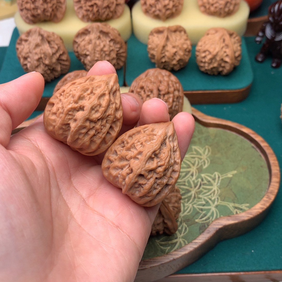 把件文玩核桃赤血33