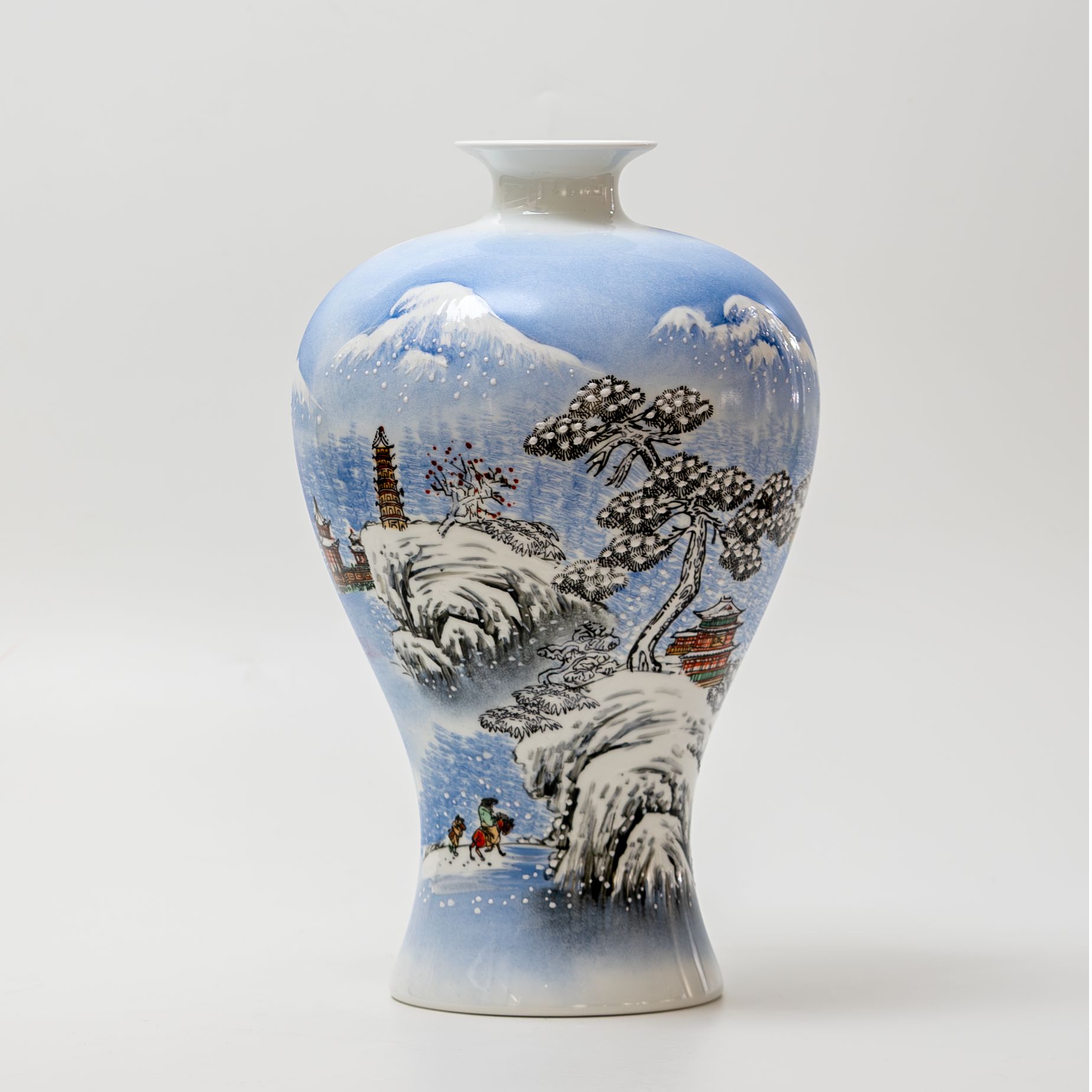 【景德贡品】陈春华雪景梅瓶