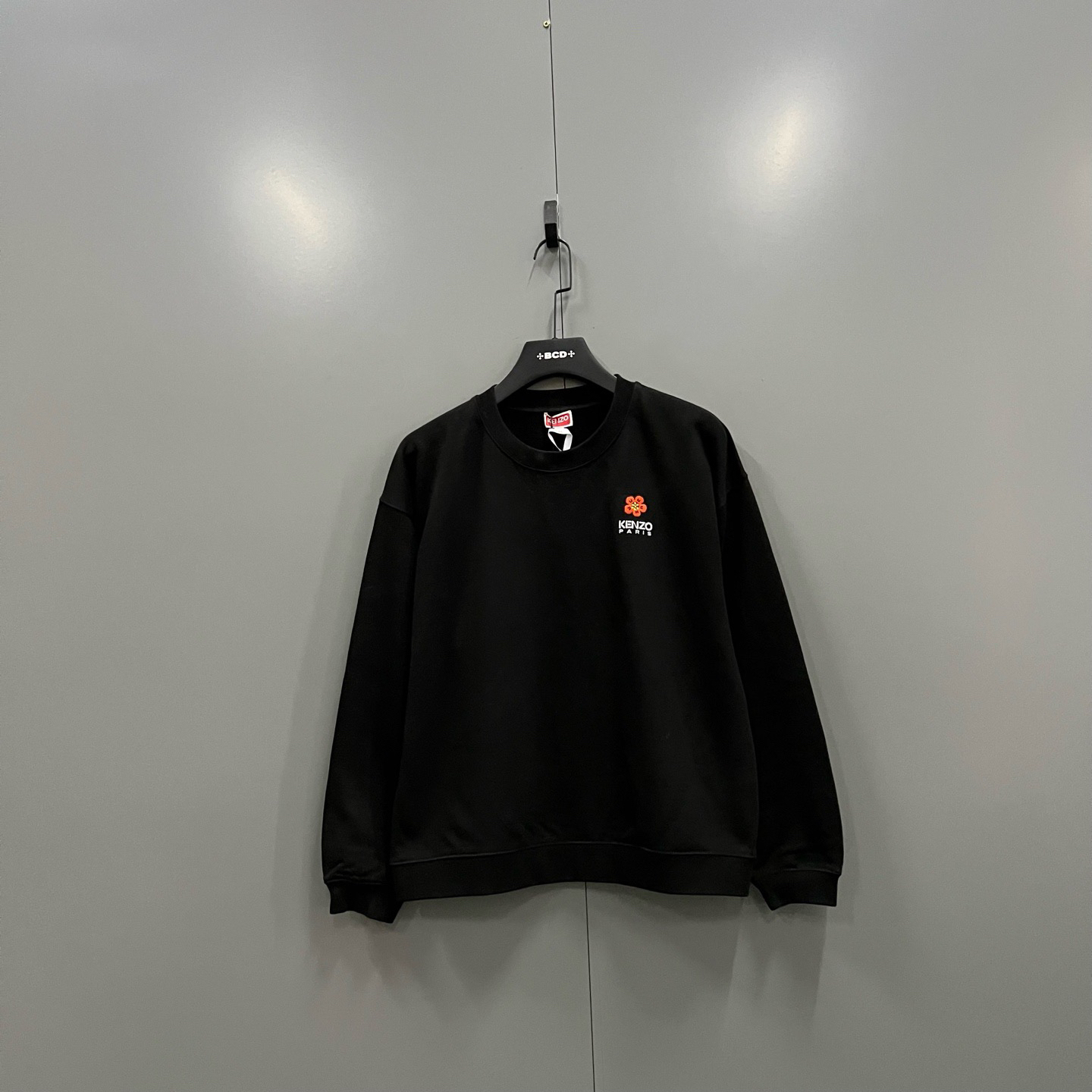 95新 KENZO/肯佐 (ll) 花朵logo刺绣卫衣 XL码/015381