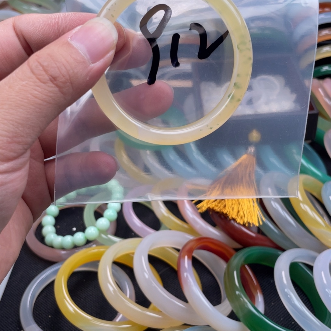 手镯玛瑙/玉髓合金