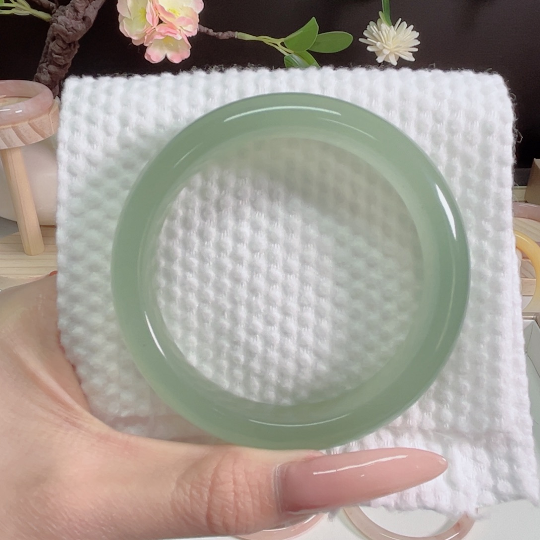 月***亮东陵石未镶嵌手镯