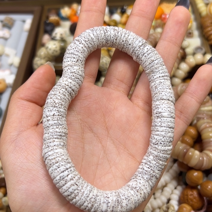 禁****吊坠菩提根/象牙果素的单圈