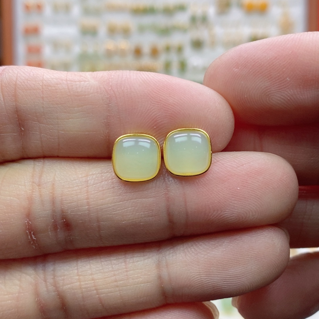 和田玉银S925镶嵌耳饰