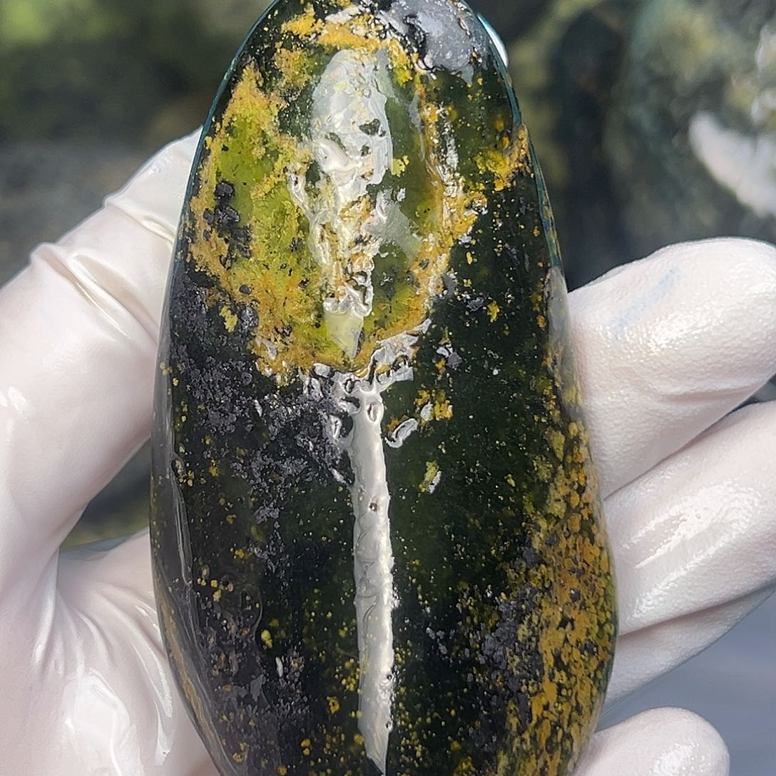 未镶嵌蛇纹石玉西藏藏玉药王石小*友