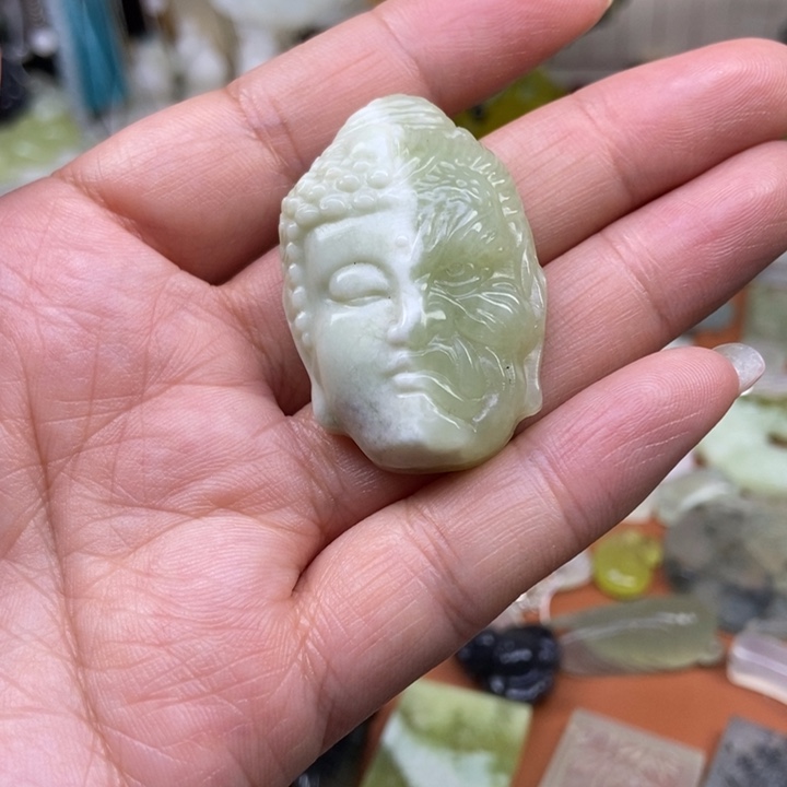 蛇纹石玉合金颈饰