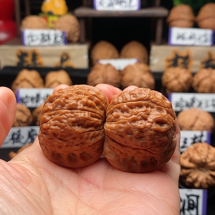 文玩核桃把件偷***訫血麒麟