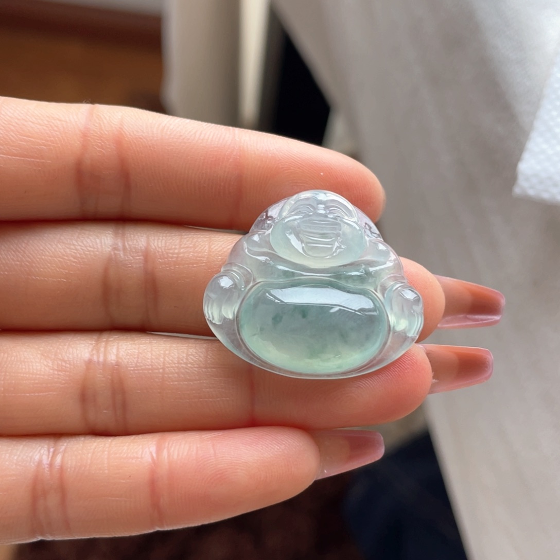 翡翠颈饰未镶嵌佛公