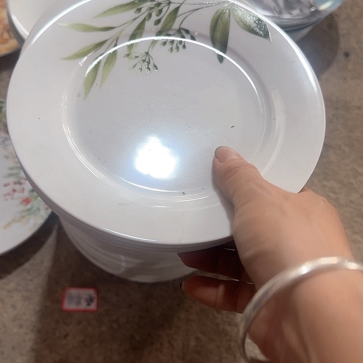 搪瓷微瑕疵4只7. 5寸平盘