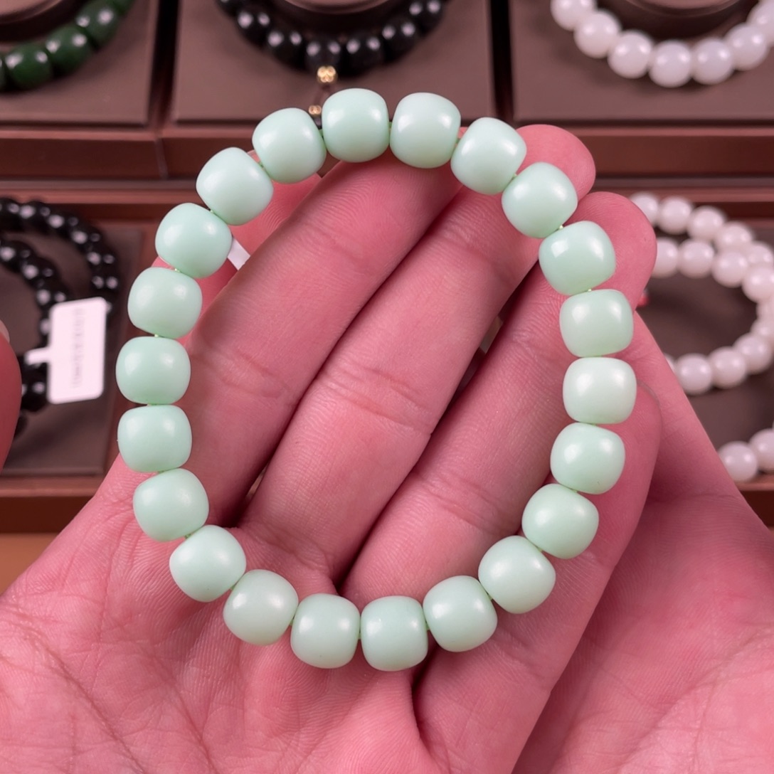 未镶嵌手串和田玉