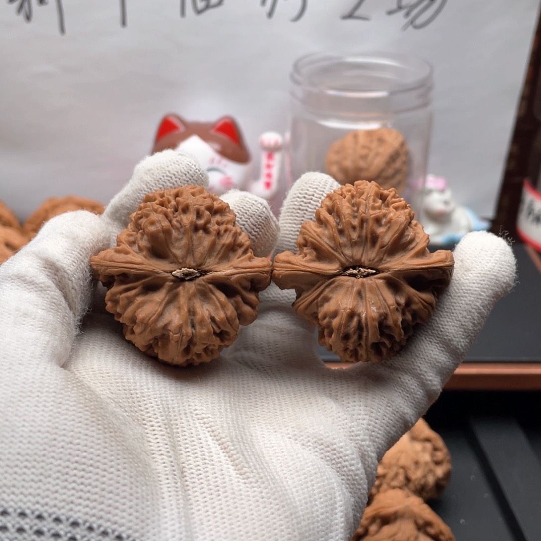 文玩核桃把件明*聊南疆石