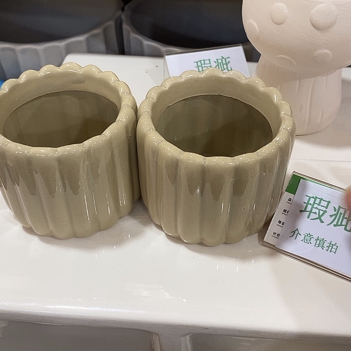 紫砂花盆多肉瑕疵盆有孔。