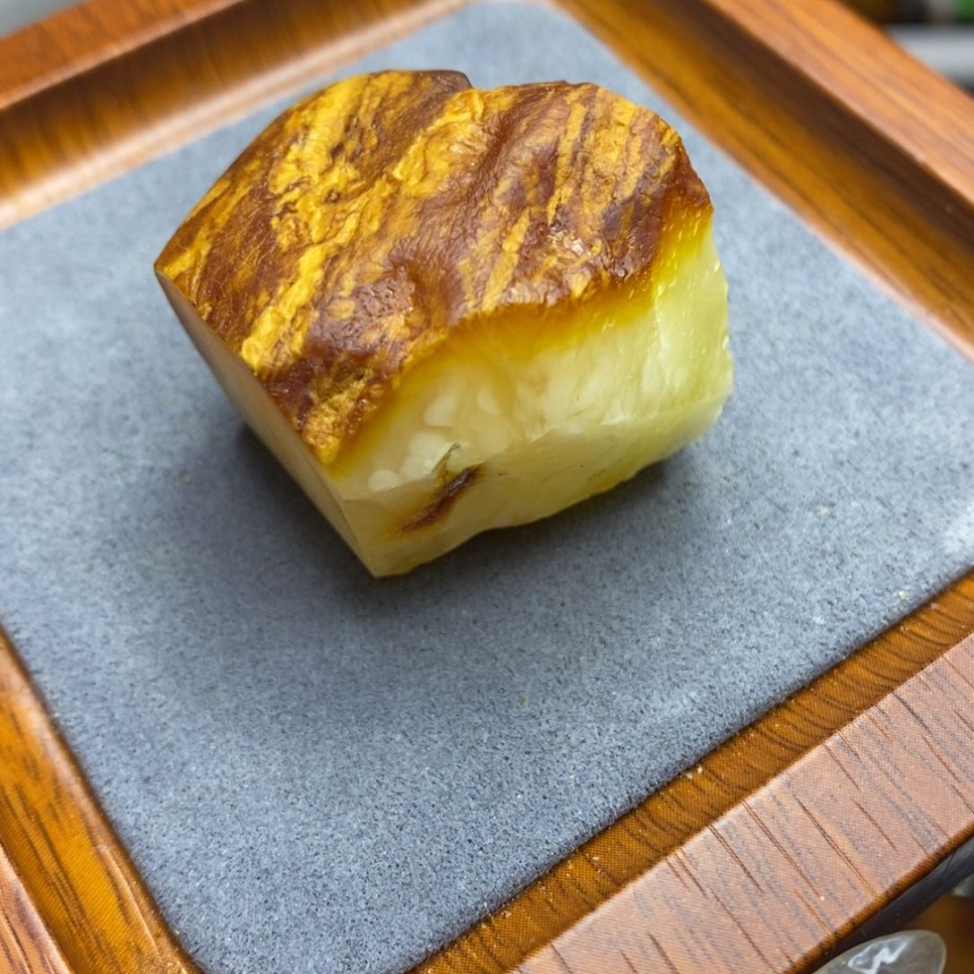 定制琥珀未镶嵌何*当胖