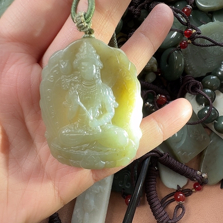 和田玉未镶嵌颈饰