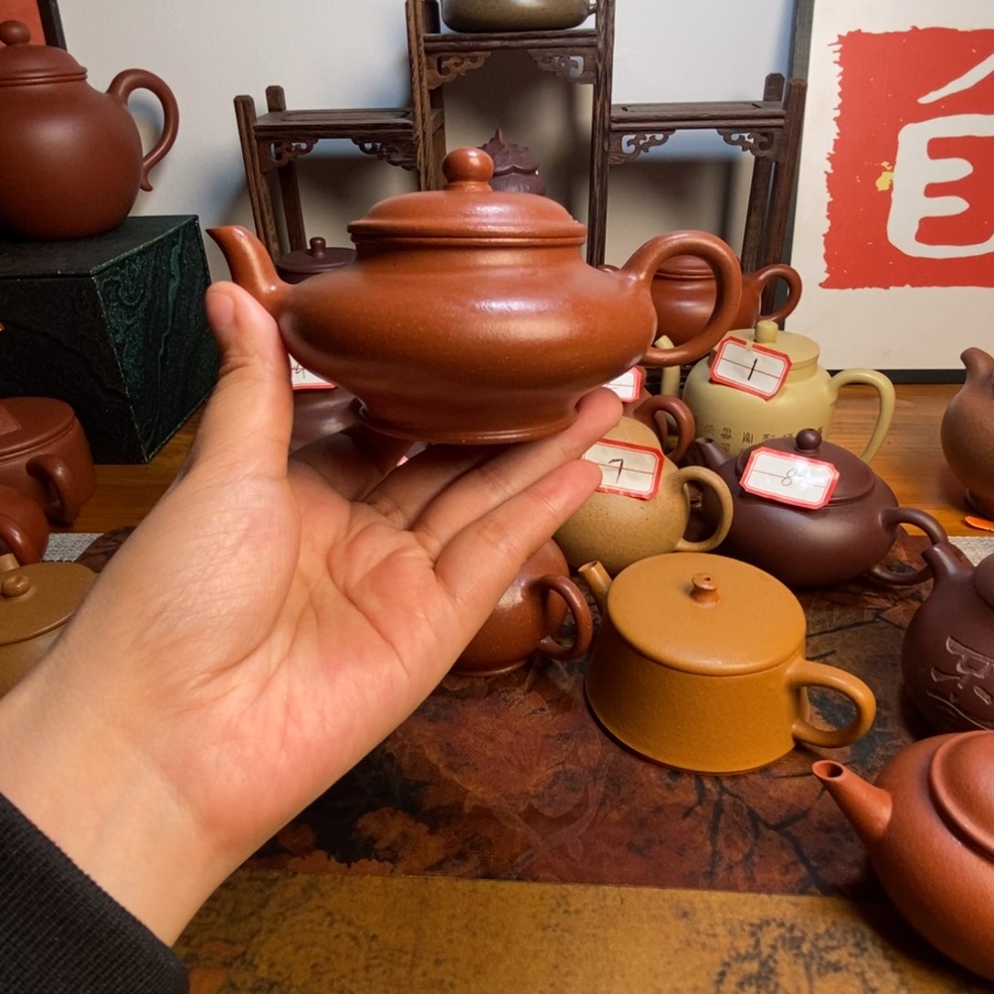 用****6红降坡宫灯 紫砂壶