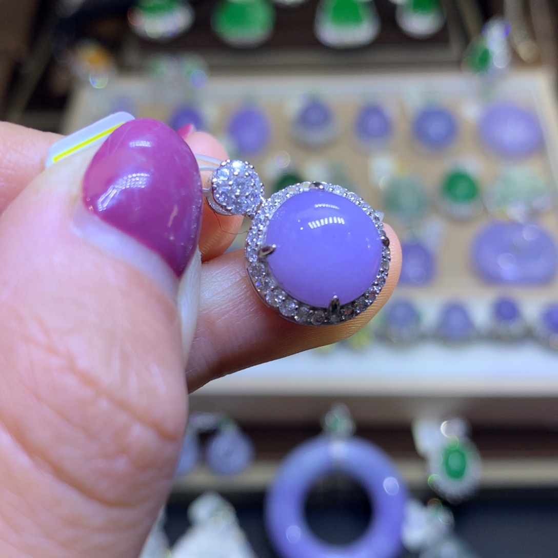 翡翠颈饰银S925镶嵌翡翠