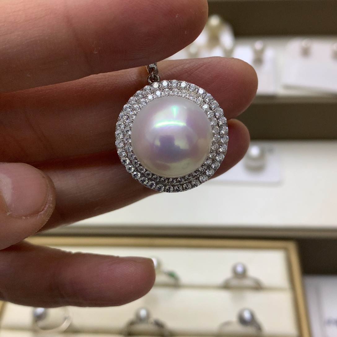 淡水珍珠银S925镶嵌颈饰15-16爱迪生太阳花吊坠