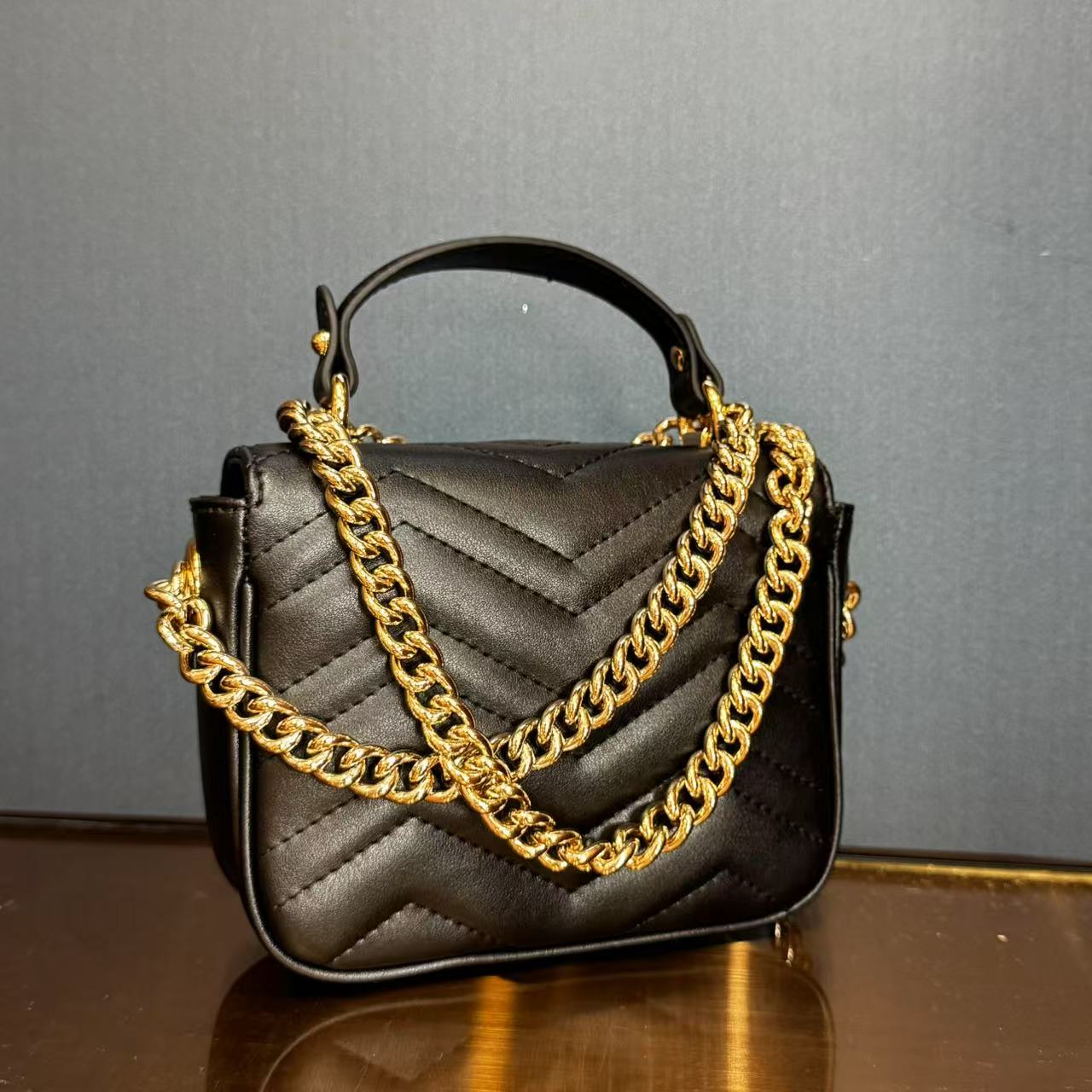 轻奢高定手工真皮包-7567-手提玛-黑