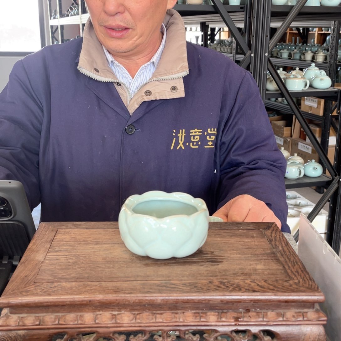 其他天青莲花底座微瑕无礼盒