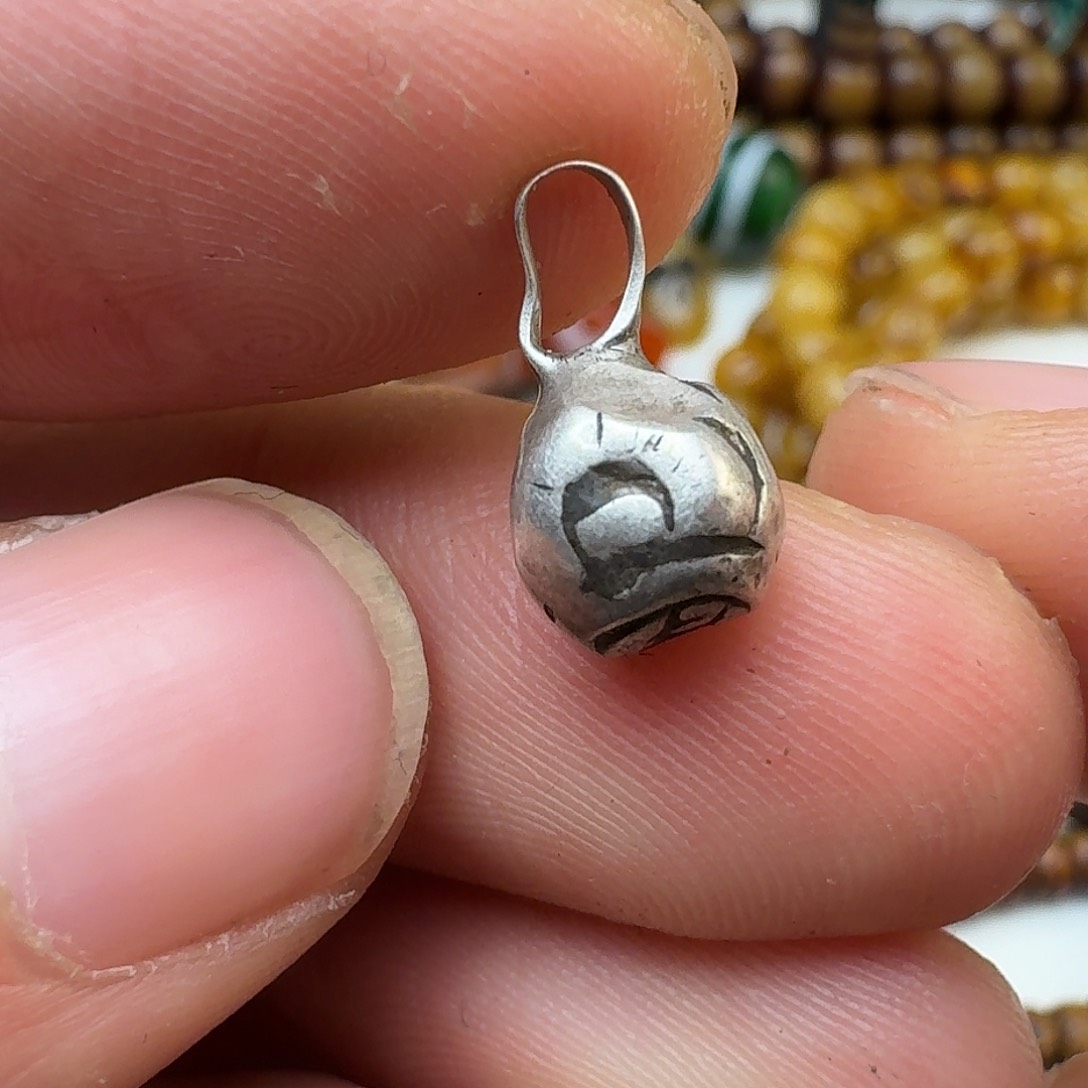 贝壳手串/手链老银吊坠