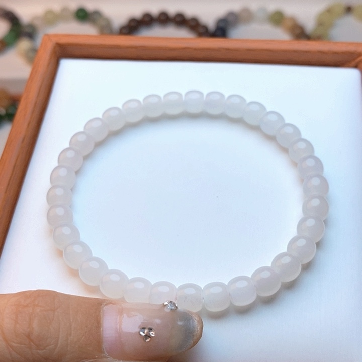 和田玉手链未镶嵌