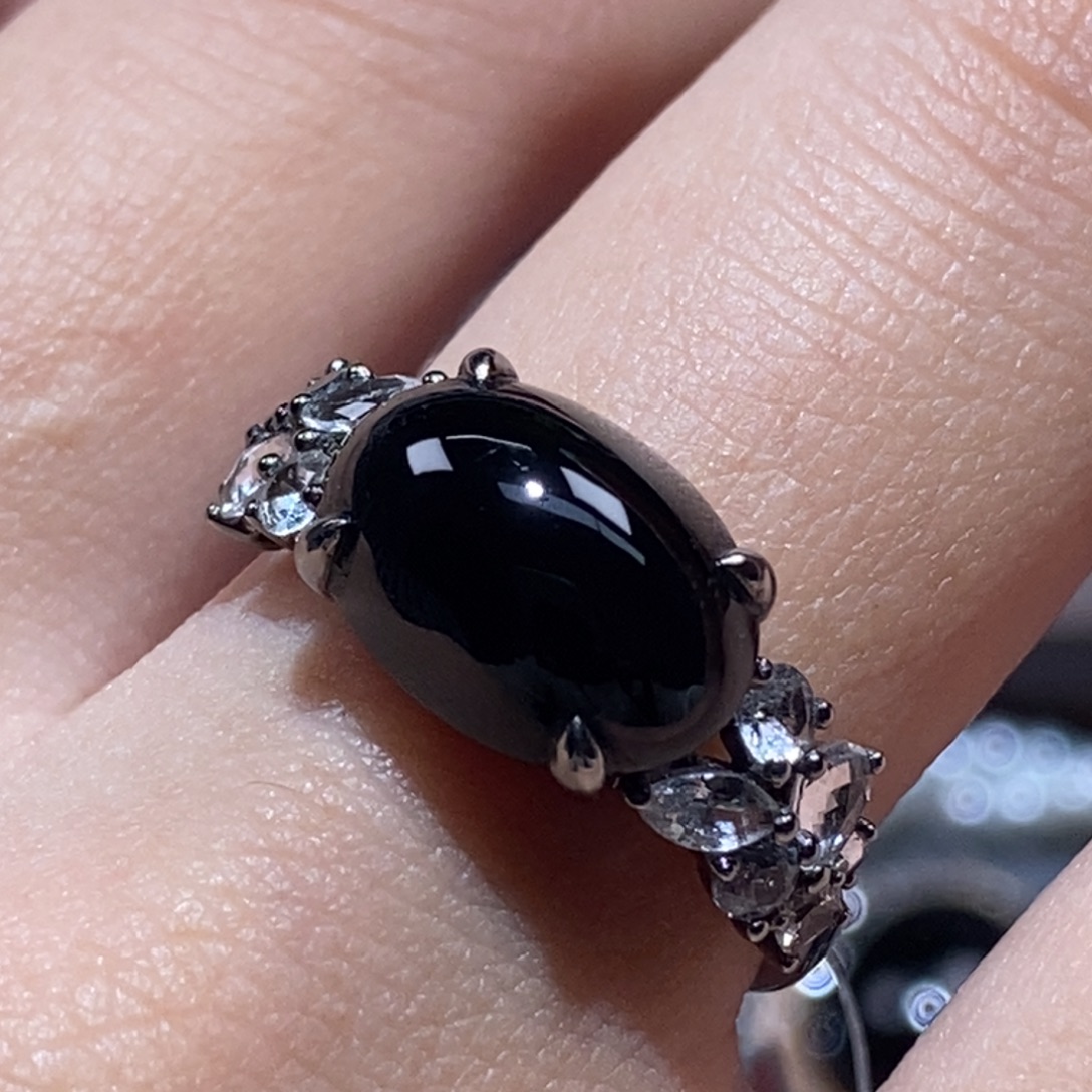 翡翠18K金镶嵌戒指