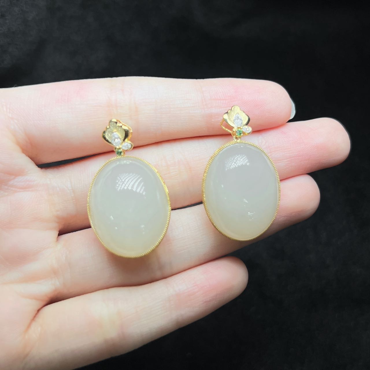 【云上】DS78158 18K金镶嵌和田玉吊坠-多样性发一件21x16x13mm（WJ）