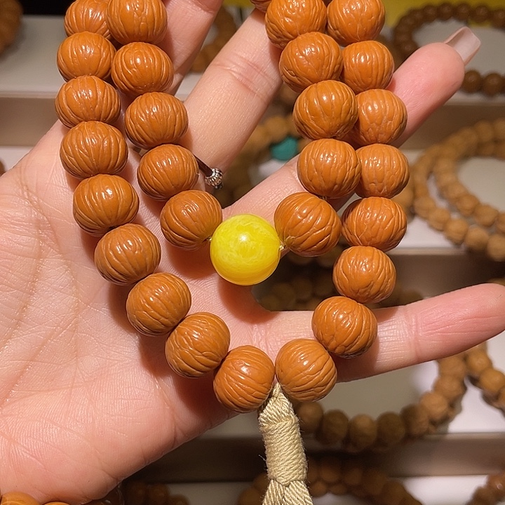 猴头核桃吊坠猴头