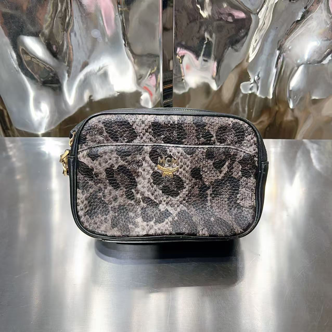 95新 MCM s纹 相机 单肩包/HD