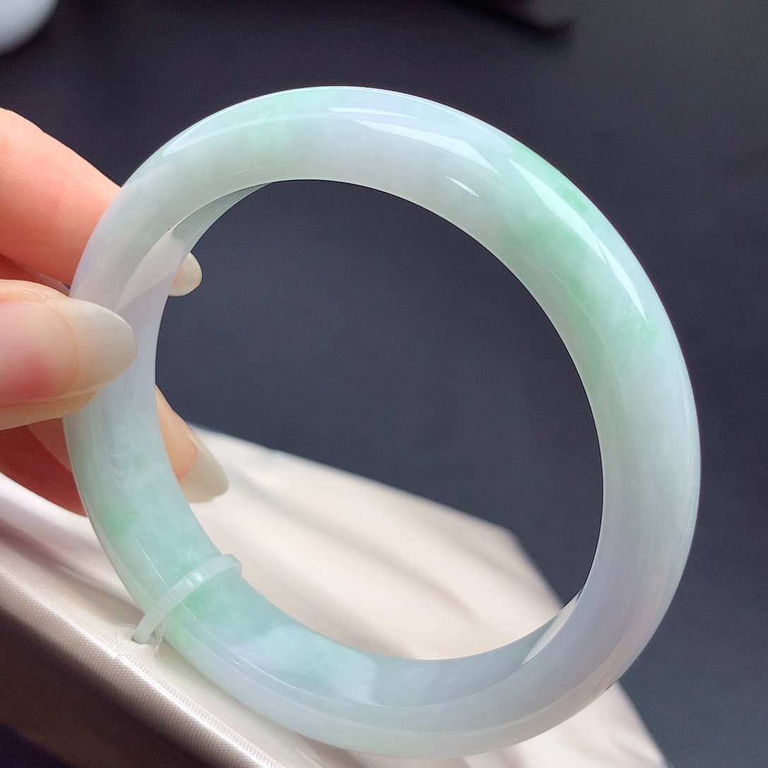 翡翠未镶嵌手镯57.6圈口