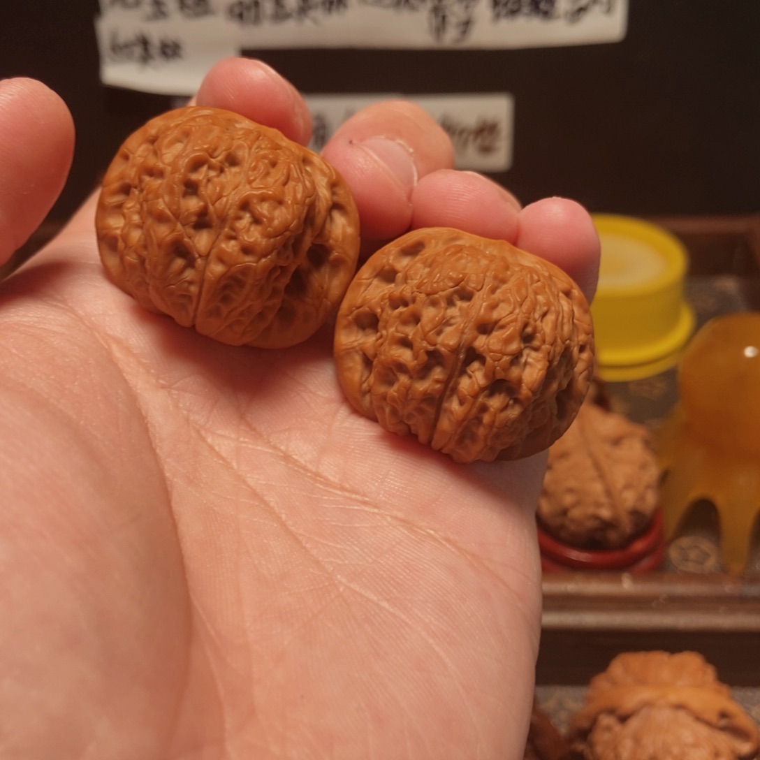 吊坠文玩核桃血麒麟36尺53