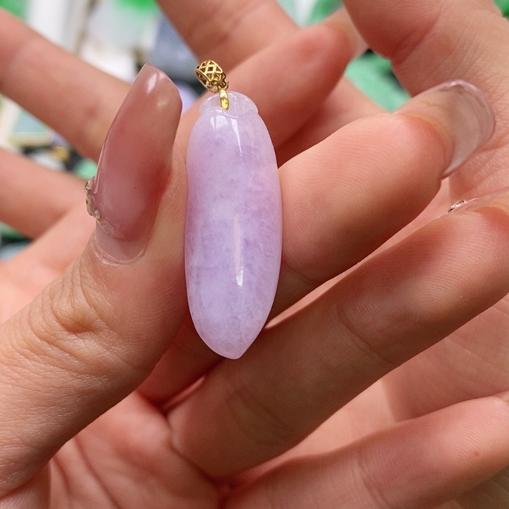 翡翠颈饰未镶嵌吊坠