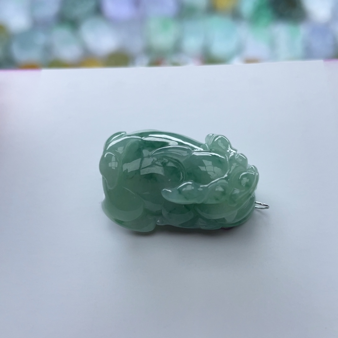 翡翠颈饰未镶嵌貔貅