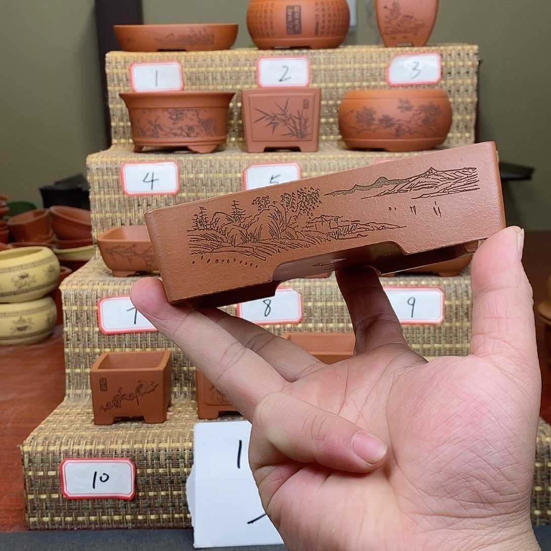 紫砂花盆^****^在外面的