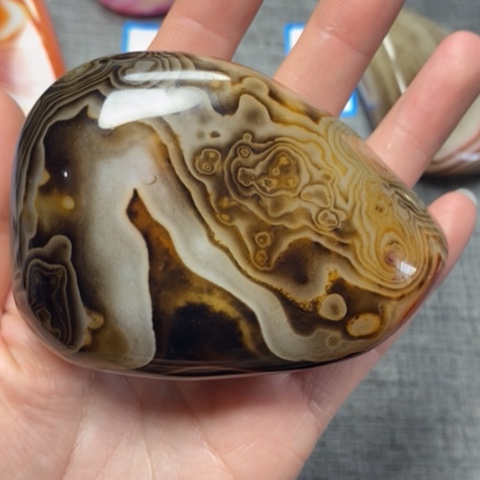 未镶嵌玛瑙/玉髓珠宝奇石