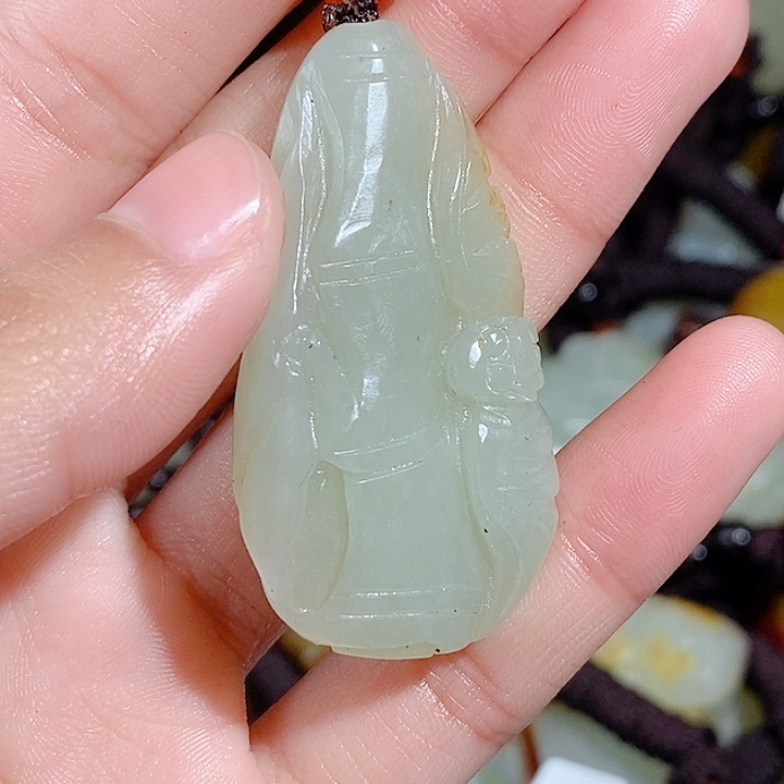 和田玉未镶嵌颈饰