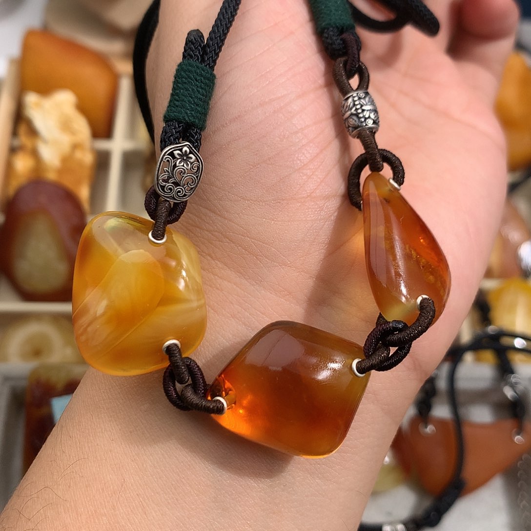 蜜蜡裸石未镶嵌你