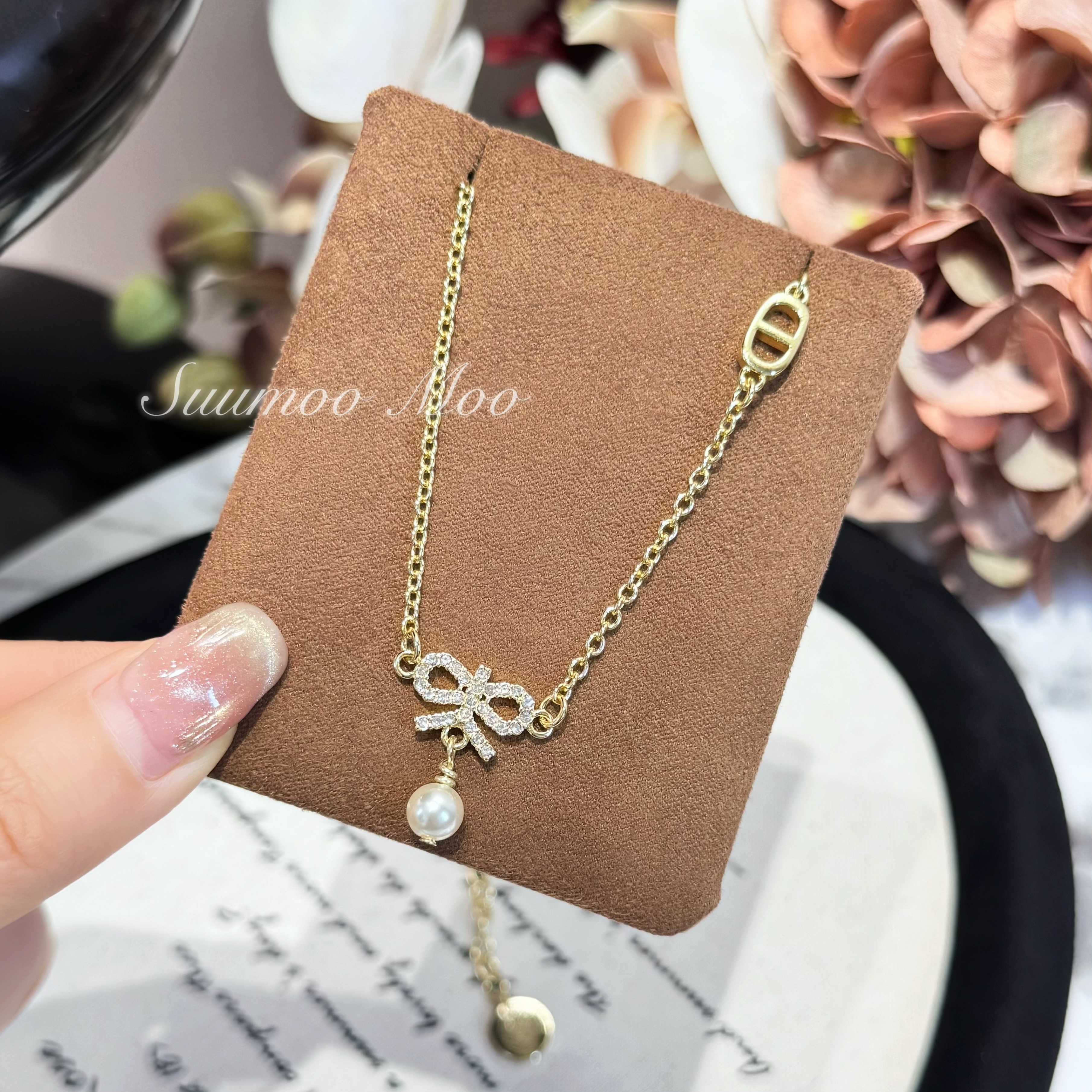 铜合金合成锆石项链 法式时尚蝴蝶结珠子猪鼻子项链