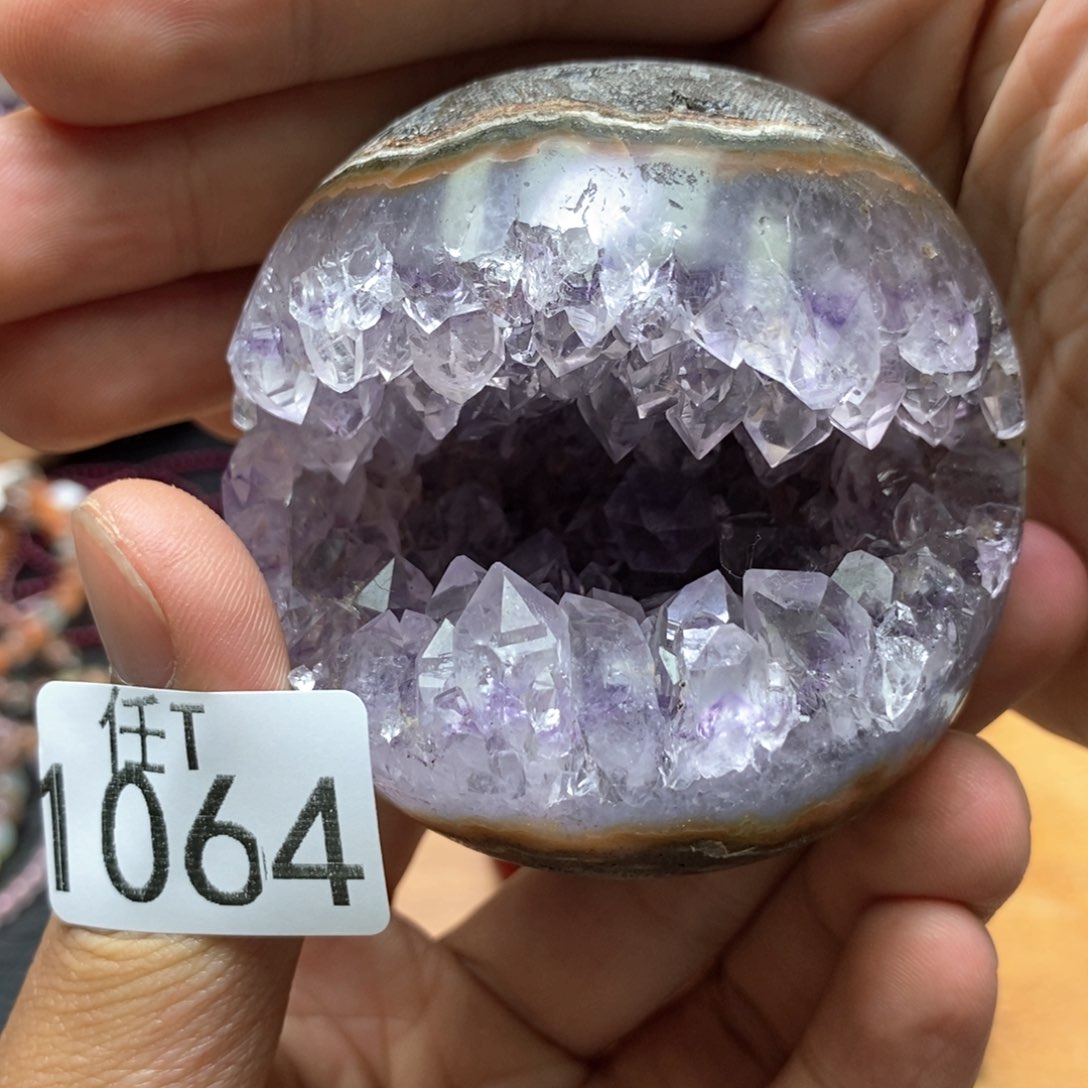 未镶嵌水晶大型摆件（非配饰）
