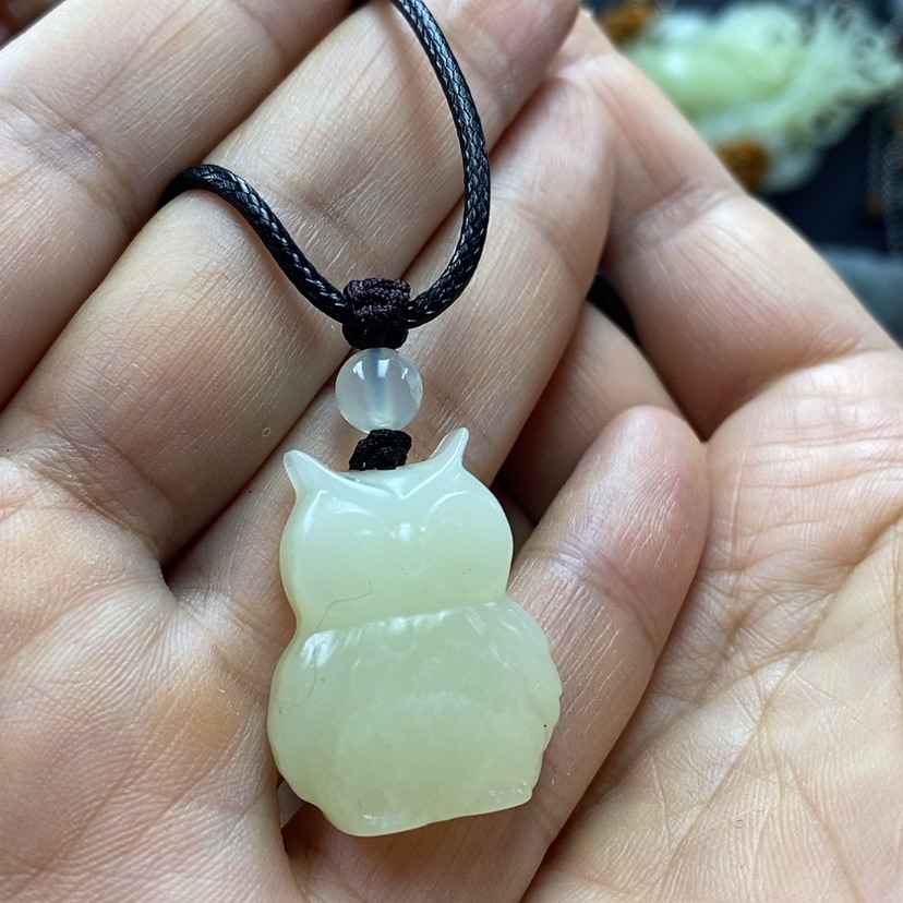 【闪购商品】蛇纹石玉吊坠未镶嵌