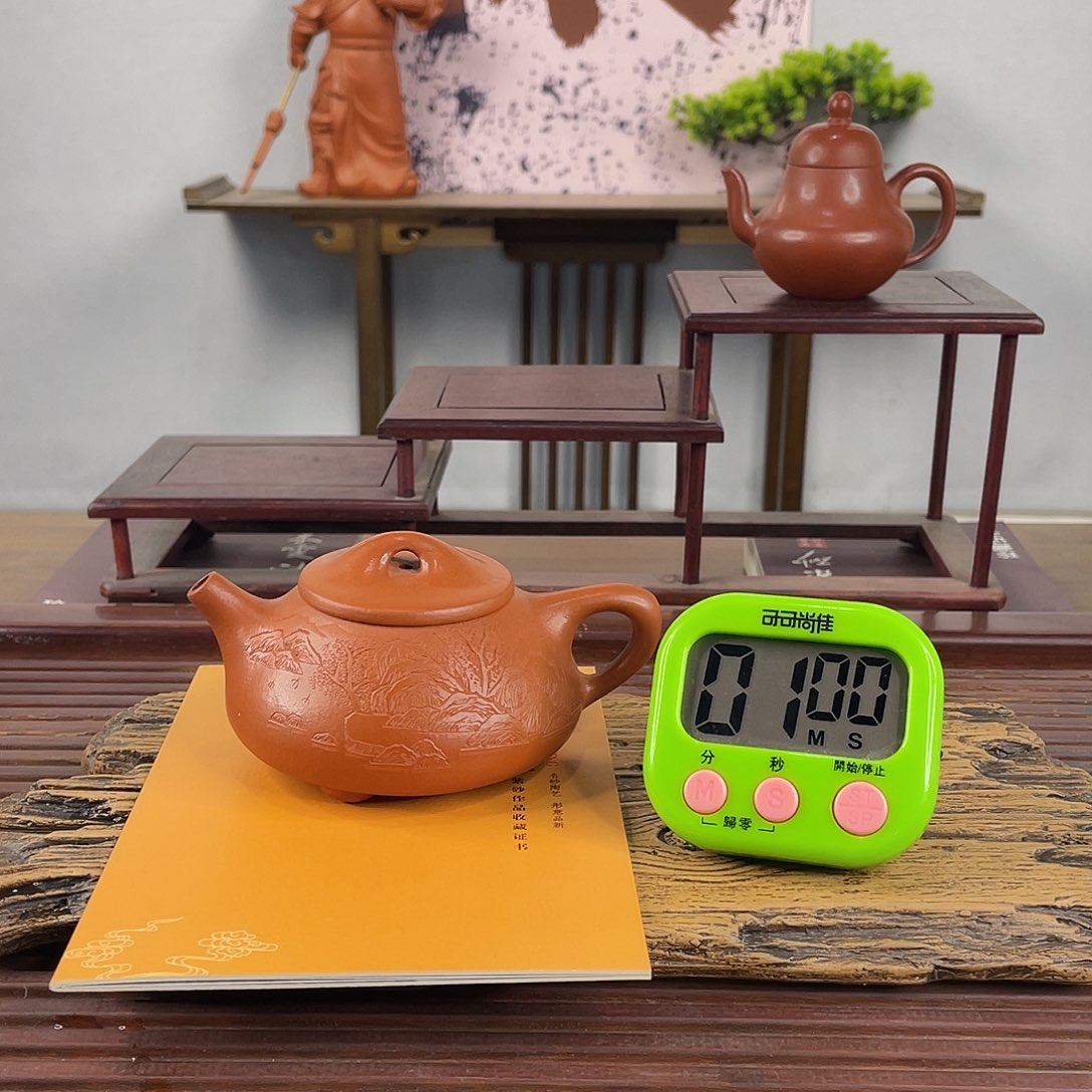 紫砂茶壶漠**北这不都在我身上