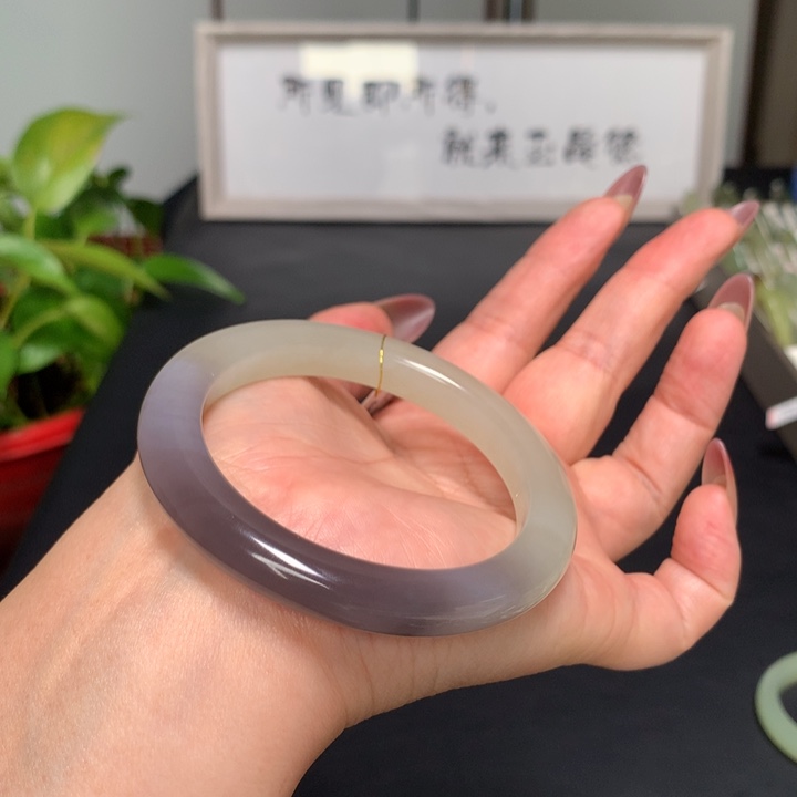 和田玉手镯未镶嵌56