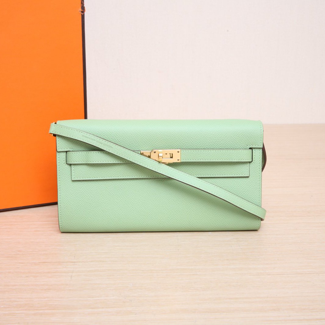 99新 Hermes/爱马仕 小花姑姑054490 Kelly To Go  Y刻 金扣包