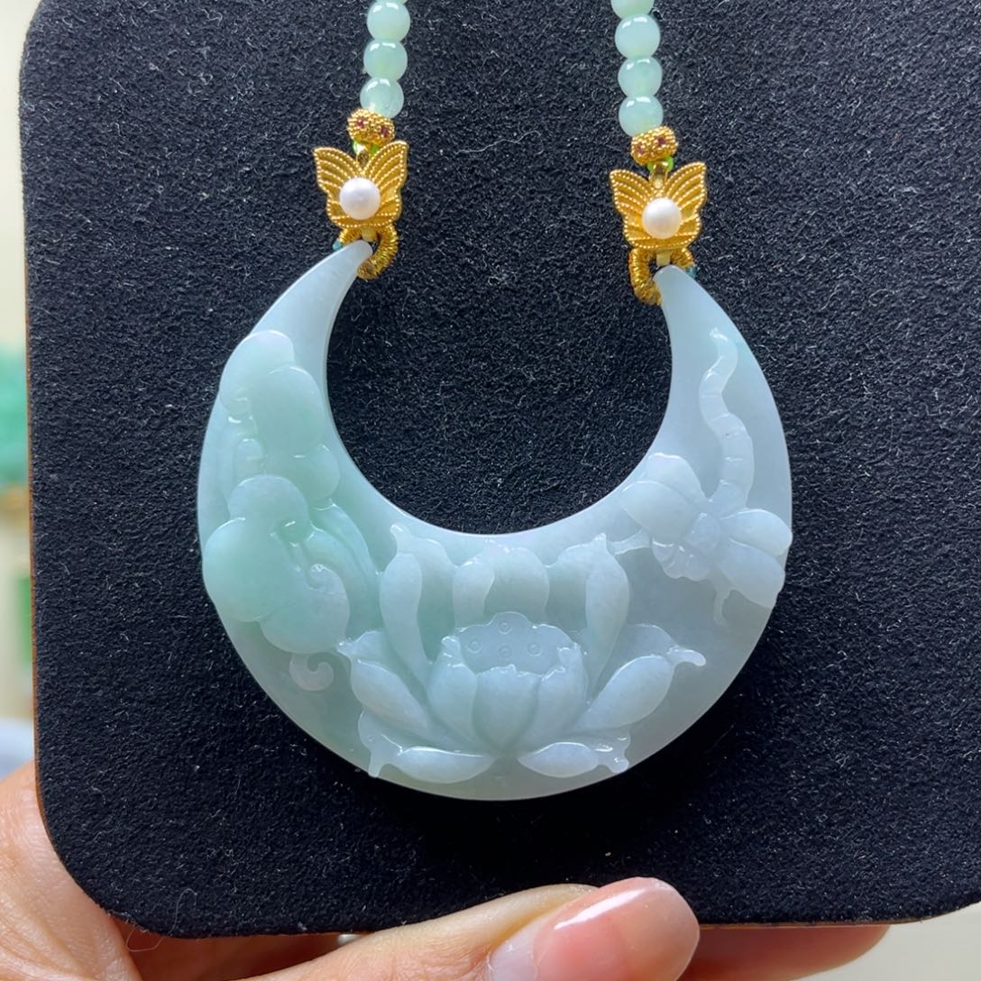 翡翠未镶嵌颈饰天然翡翠