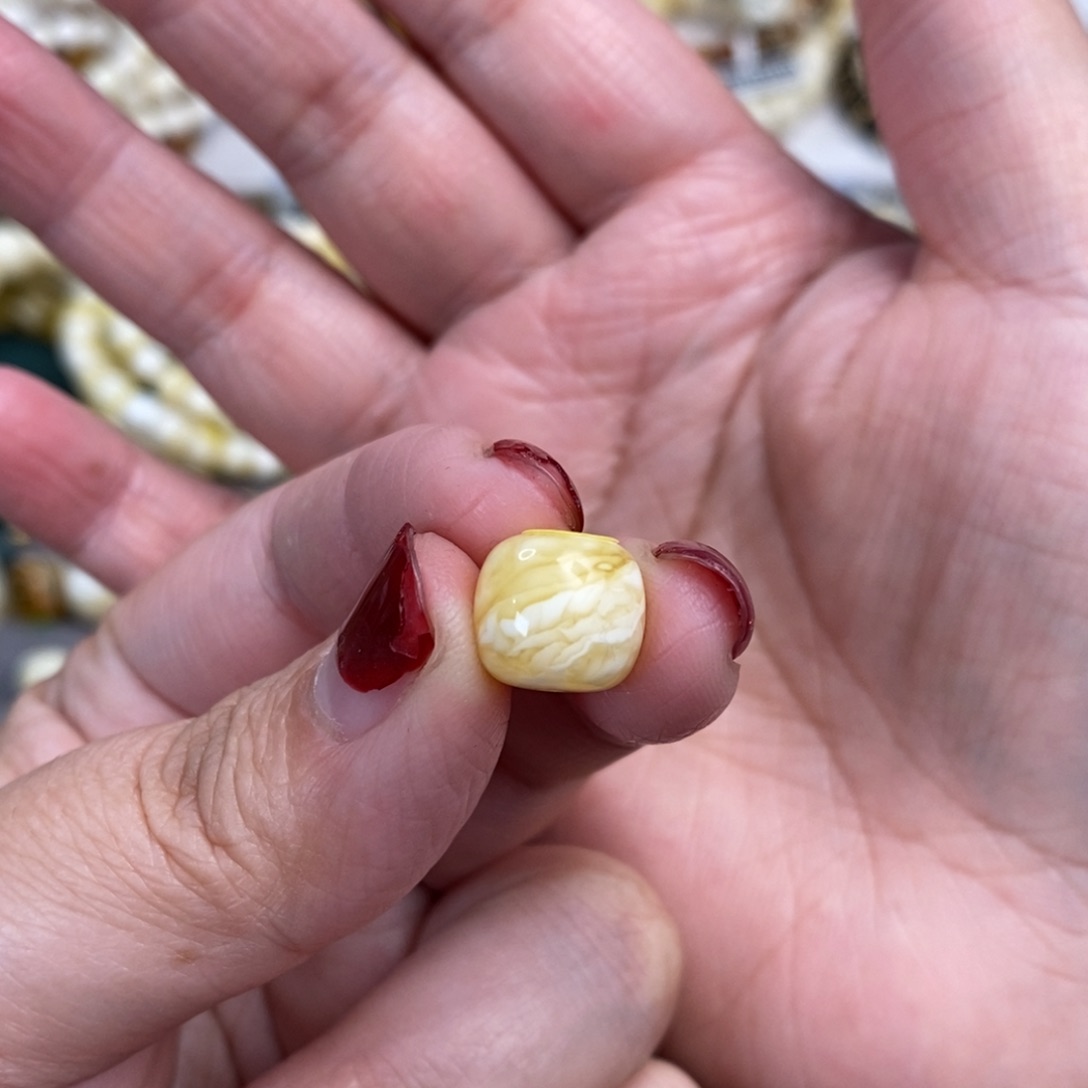 琥珀裸石未镶嵌虎皮纹老型单珠10.5