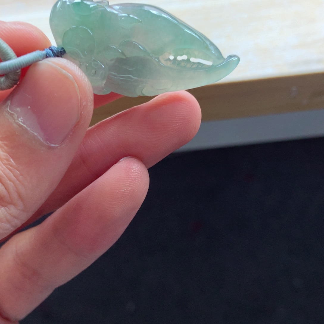 翡翠颈饰未镶嵌吊坠